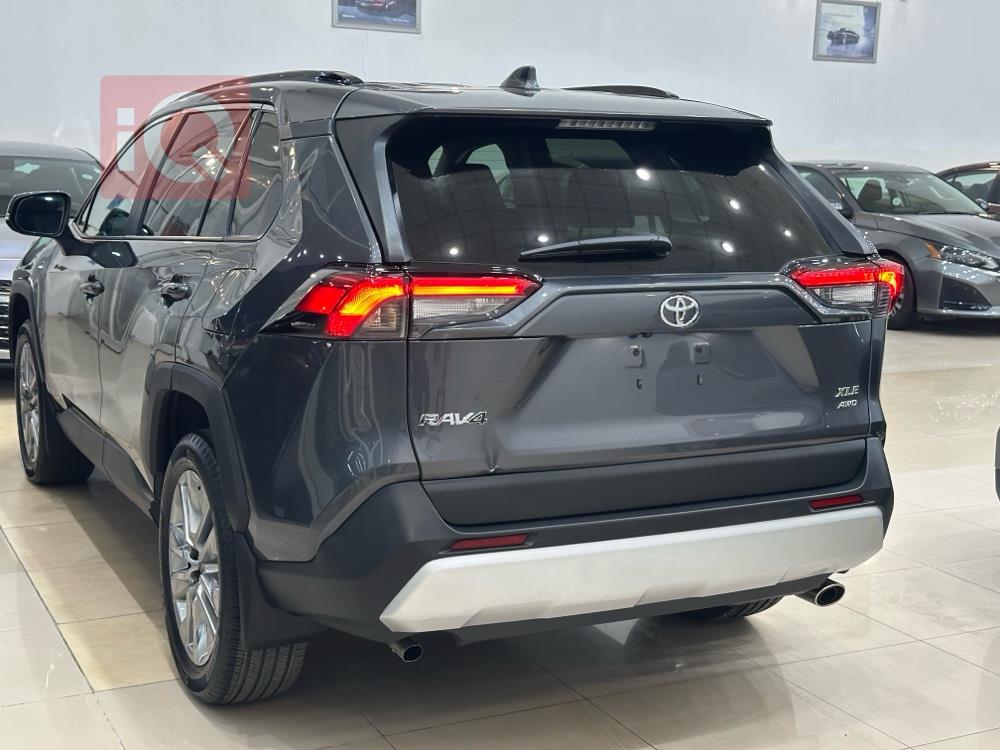 تويوتا راف 4